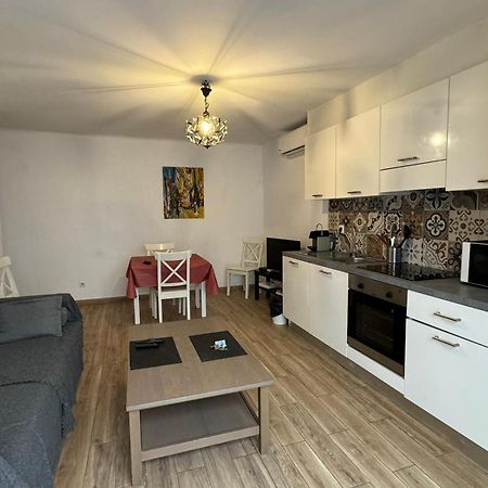 Cosy Poullan, 2-Bedroom Apartment, 200 M From The Beach Nice Extérieur photo