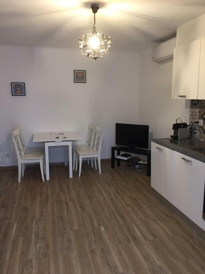 Cosy Poullan, 2-Bedroom Apartment, 200 M From The Beach Nice Extérieur photo